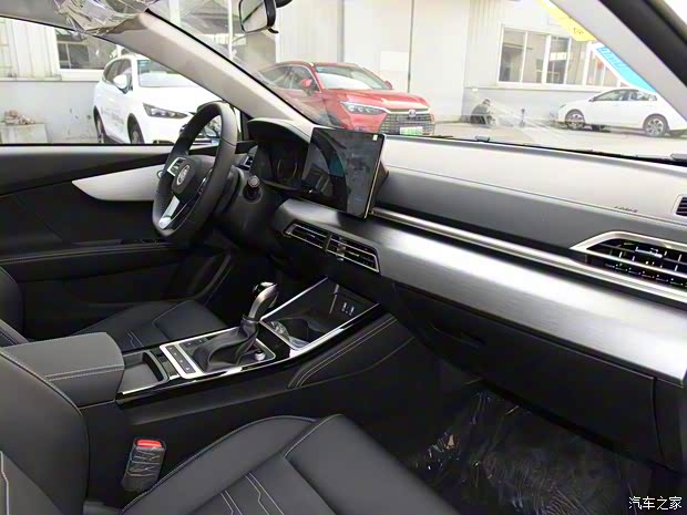 比亚迪 秦 2019款 1.5L 自动尊贵型