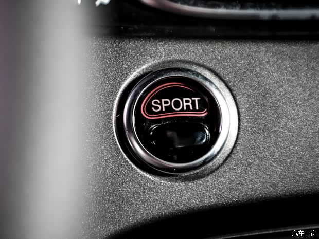 菲亚特(进口) 菲亚特500 2020款 595 Abarth Pista 菲亚特(进口) 菲亚特500 2020款 595 Abarth Pista