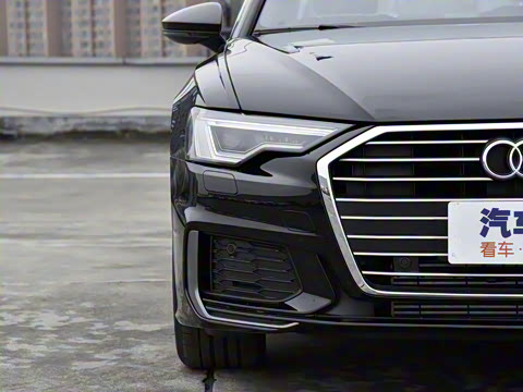 2022款 40 TFSI 豪华动感型 2022款 40 TFSI 豪华动感型