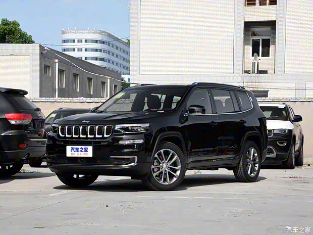 广汽菲克Jeep 大指挥官 2018款 2.0T 四驱臻享版 广汽菲克Jeep 大指挥官 2018款 2.0T 四驱臻享版