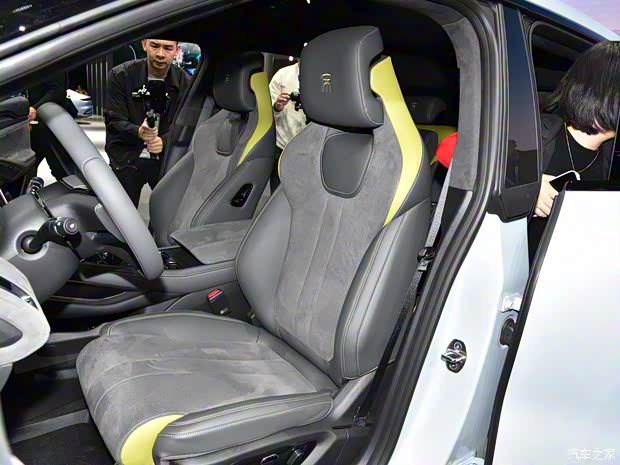 比亞迪 宋L 2023款 602km 四驅(qū)卓越型