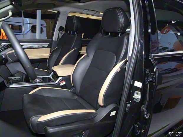 江淮汽车 悍途 2022款 2.0T绿魔版手动柴油四驱旗舰型标双HFC4DB2-2E