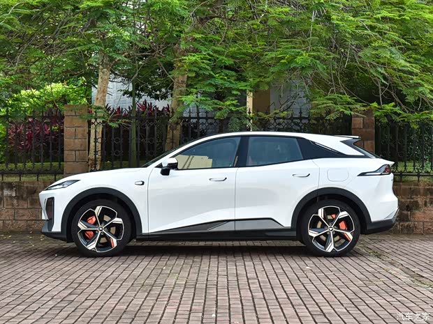 深蓝汽车 深蓝S7 2023款 增程高配版 深蓝汽车 深蓝S7 2023款 增程高配版