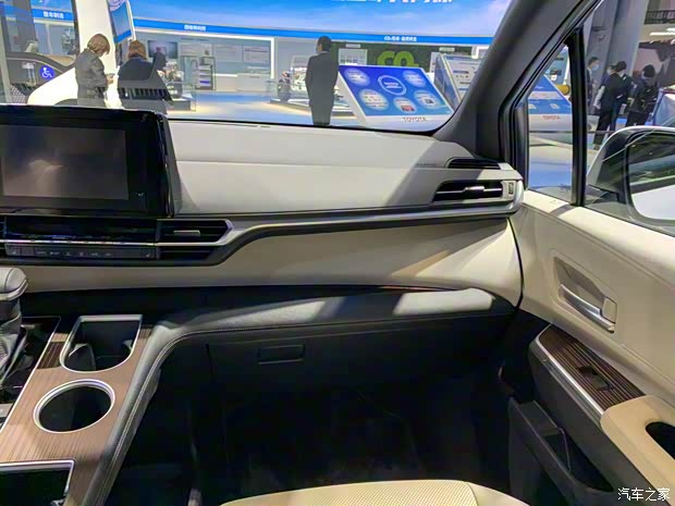 廣汽豐田 賽那SIENNA 2021款 2.5L混動(dòng) 豪華福祉版