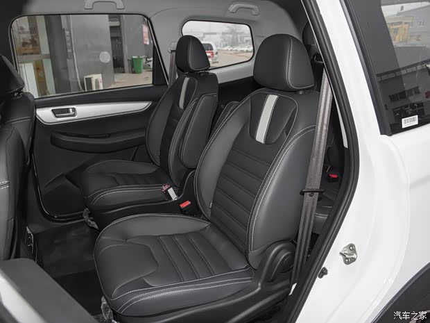 東風(fēng)風(fēng)行 風(fēng)行SX6 2022款 1.6L 手動豪華型-青春版 東風(fēng)風(fēng)行 風(fēng)行SX6 2022款 1.6L 手動豪華型-青春版