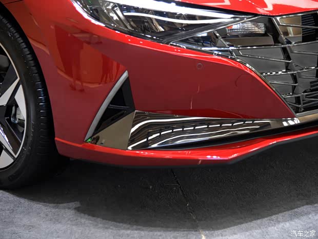 北京现代 伊兰特 2021款 240TGDi TOP旗舰版