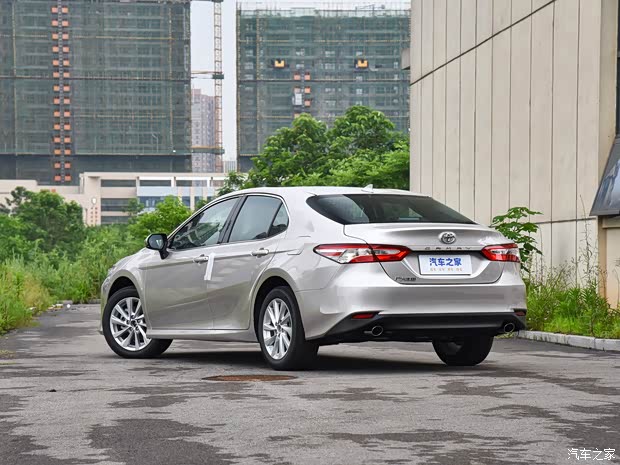 广汽丰田 凯美瑞 2023款 2.0GVP 领先版 广汽丰田 凯美瑞 2023款 2.0GVP 领先版