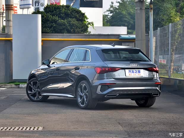 一汽-大眾奧迪 奧迪A3 2021款 Sportback 35 TFSI 運(yùn)動(dòng)型