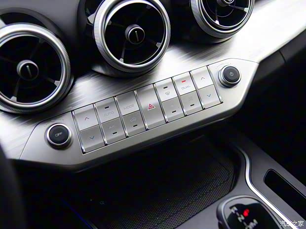 长城汽车 WEY VV7 2019款 基本型 长城汽车 WEY VV7 2019款 基本型