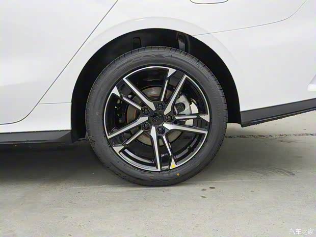 吉利汽車 繽瑞 2023款 繽瑞COOL 1.5T DCT冠軍版 吉利汽車 繽瑞 2023款 繽瑞COOL 1.5T DCT冠軍版