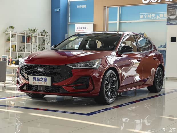 长安福特 福克斯 2022款 两厢 EcoBoost 180 自动ST Line