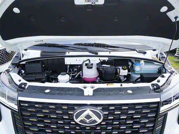 上汽大通 新途V80 2024款 傲運通 6AMT 短軸超低頂127Ps 5座 上汽大通 新途V80 2024款 傲運通 6AMT 短軸超低頂127Ps 5座