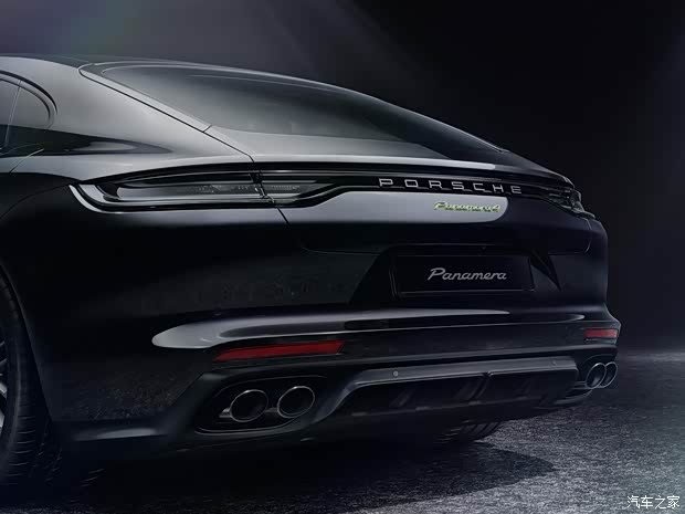 保时捷 Panamera新能源 2022款 Panamera 4 E-Hybrid 铂金版 2.9T 保时捷 Panamera新能源 2022款 Panamera 4 E-Hybrid 铂金版 2.9T