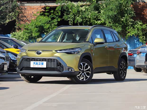 广汽丰田 锋兰达 2022款 2.0L CVT尊贵版