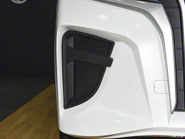 北京汽車制造廠 王牌M7 2022款 1.6L 長軸標(biāo)準(zhǔn)型 7座