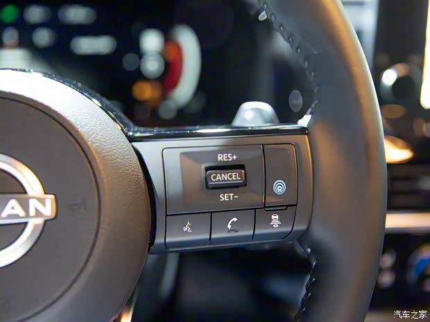 日产(进口) Pathfinder 2021款 3.5L Platinum 4WD 美国版