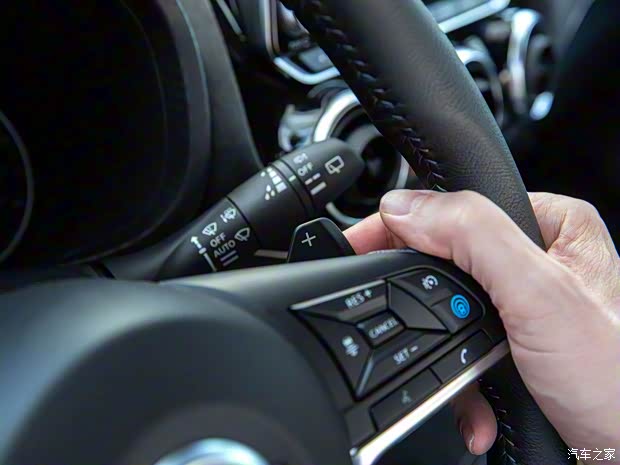 日产(进口) JUKE 2019款 基本型 日产(进口) JUKE 2019款 基本型