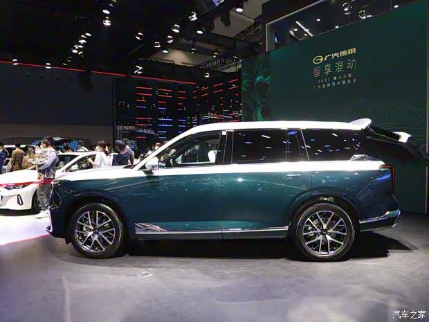 廣汽乘用車 傳祺GS8 2022款 2.0TM 混動四驅(qū)尊貴版 （七座）