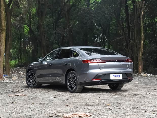 比亚迪 汉 2021款 EV 标准续航版豪华型 比亚迪 汉 2021款 EV 标准续航版豪华型