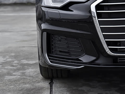 2022款 40 TFSI 豪华动感型 2022款 40 TFSI 豪华动感型