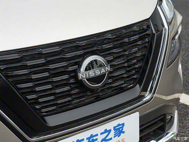 東風(fēng)日產(chǎn) 奇駿 2023款 e-POWER 超混雙電機(jī)四驅(qū)豪華版