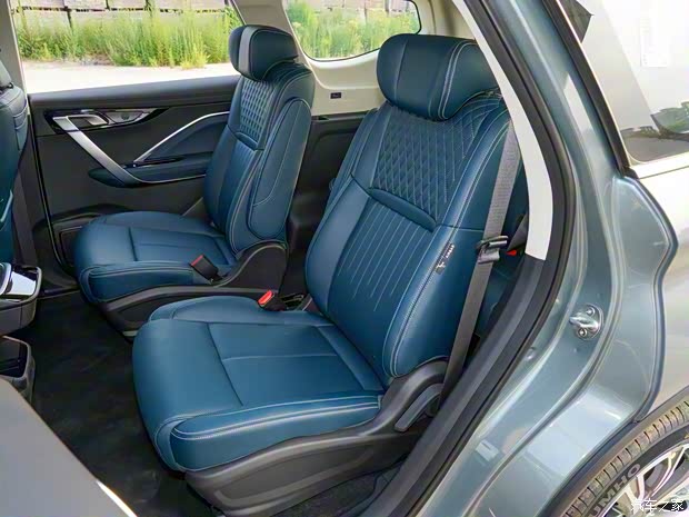 吉利汽車 嘉際 2023款 嘉際L 1.5TD DCT尊貴型