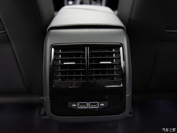 一汽-大众 速腾 2023款 280TSI DSG卓越Plus版 一汽-大众 速腾 2023款 280TSI DSG卓越Plus版