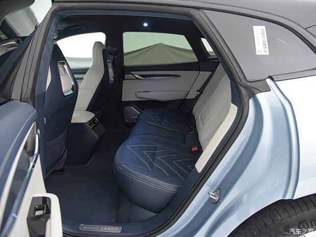 極氪 ZEEKR 001 2021款 超長續(xù)航雙電機 YOU版