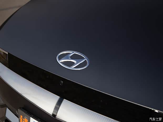 现代(进口) IONIQ(艾尼氪)5 2022款 基本型