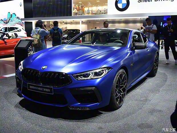 宝马M 宝马M8 2019款 M8 双门轿跑车 雷霆版