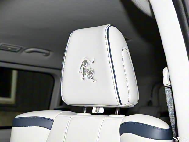 東風(fēng)風(fēng)行 風(fēng)行M7 2022款 領(lǐng)爵款 2.0T 自動侯爵版