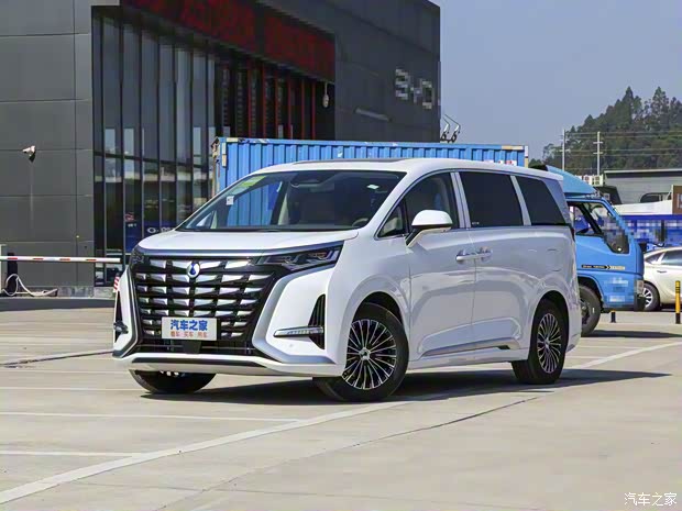 騰勢(shì)汽車 騰勢(shì)D9 2023款 DM-i 中續(xù)航版