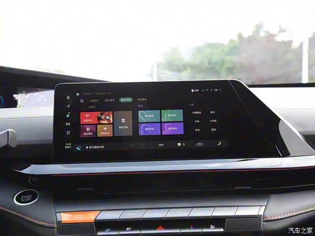 長(zhǎng)安汽車 長(zhǎng)安UNI-V 2022款 基本型