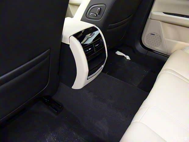 上汽通用凱迪拉克 凱迪拉克CT6 2019款 28T 時(shí)尚型