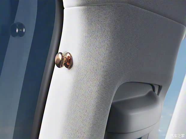 极氪 极氪X 2023款 四驱版 4座