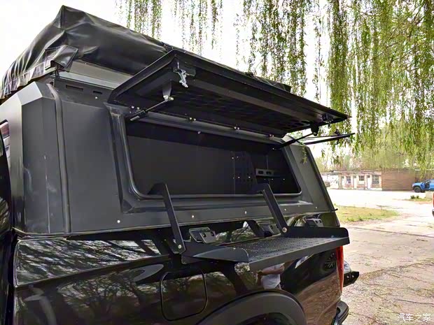 中興汽車 中興1949 2023款 2.3T商用版柴油自動兩驅(qū)超豪華型大雙