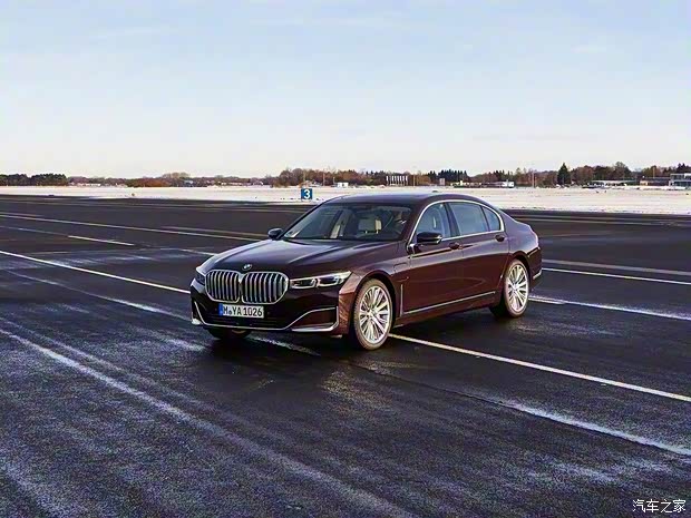 宝马(进口) 宝马7系新能源 2019款 745Le xDrive 宝马(进口) 宝马7系新能源 2019款 745Le xDrive