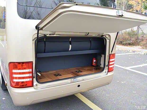 宇通客車 宇通T7 2021款 3.5T汽油定制星河版35LGTDI