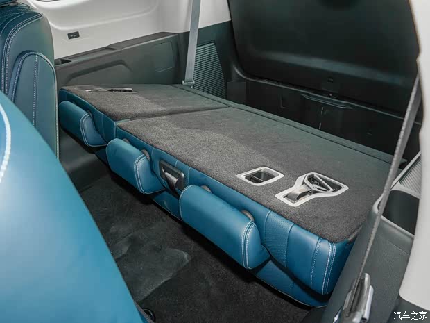 吉利汽車 嘉際 2023款 嘉際L 1.5TD DCT尊貴型