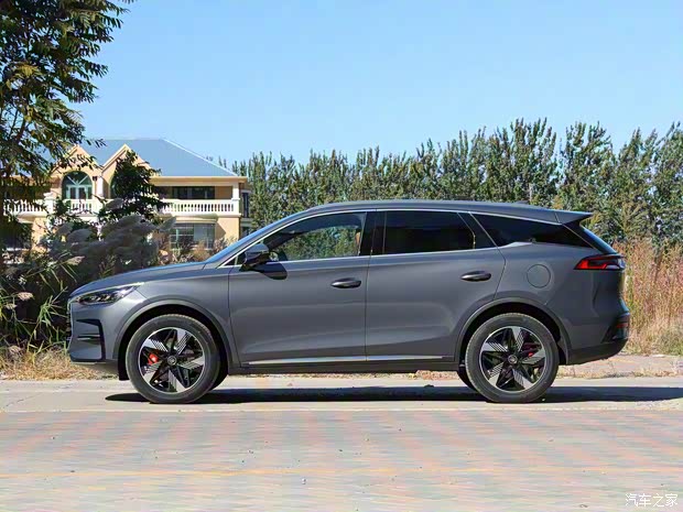比亚迪 唐新能源 2022款 DM-i 252KM 尊享型