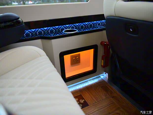 宇通客車 宇通T7 2021款 3.5T汽油定制星河版35LGTDI