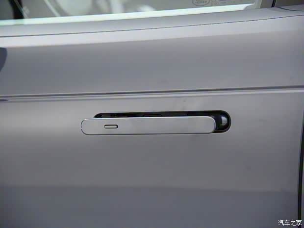 路虎(进口) 揽胜运动版 2023款 首发版