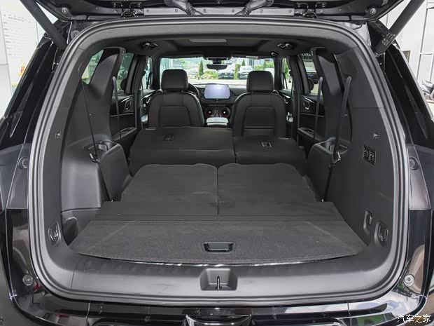 上汽通用雪佛兰 开拓者 2023款 轻混 650T RS Twin-Clutch四驱 擎版