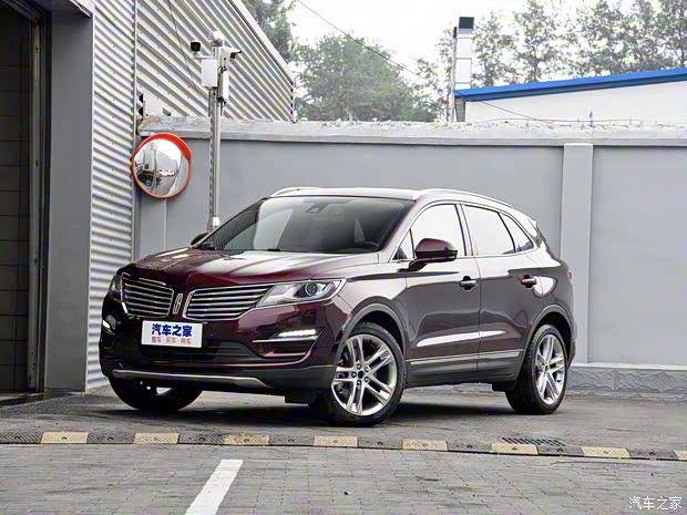 林肯 林肯MKC 2018款 2.0T 四驱尊耀版 林肯 林肯MKC 2018款 2.0T 四驱尊耀版