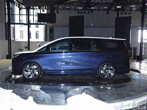 江汽集團 瑞風(fēng)RF8 2023款 RF-M 概念車