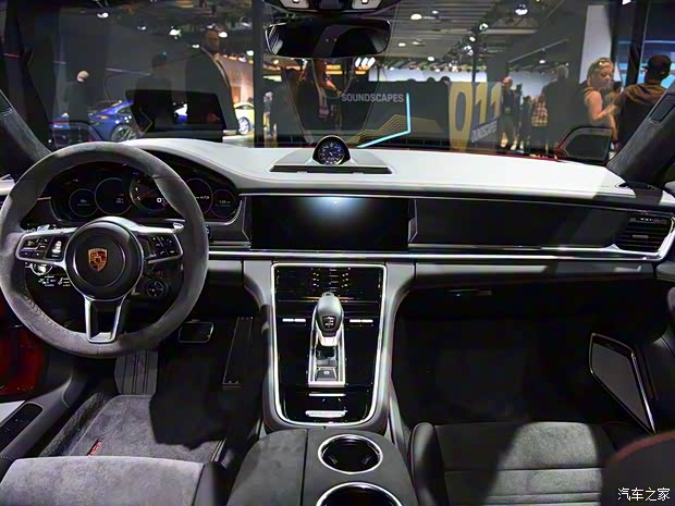 保时捷 Panamera 2019款 Panamera GTS Sport Turismo 4.0T 保时捷 Panamera 2019款 Panamera GTS Sport Turismo 4.0T