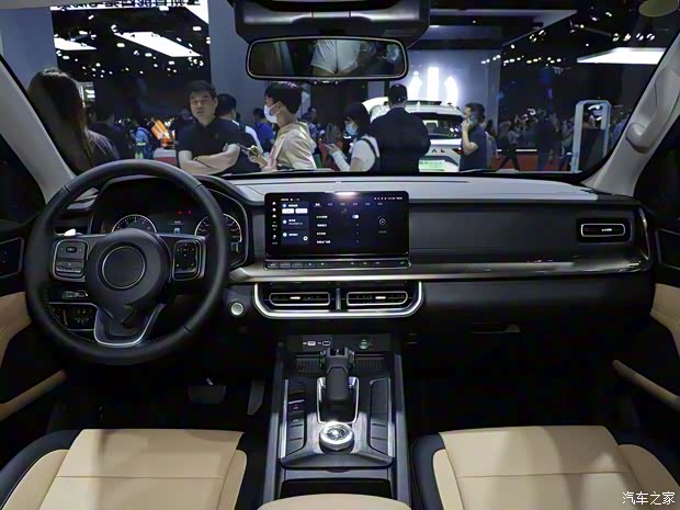 长城汽车 炮 2023款 2.0T商用版自动汽油两驱领航型长箱GW4C20B 