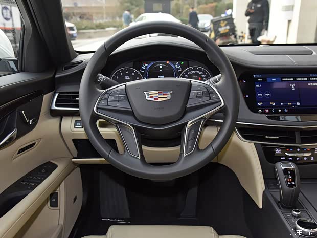 上汽通用凱迪拉克 凱迪拉克CT6 2019款 28T 時(shí)尚型