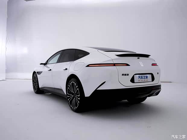 阿维塔科技 阿维塔12 2023款 双电机版 阿维塔科技 阿维塔12 2023款 双电机版