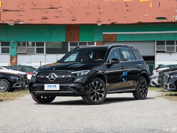 北京奔馳 奔馳GLC 2023款 改款 GLC 260 L 4MATIC 豪華型 7座